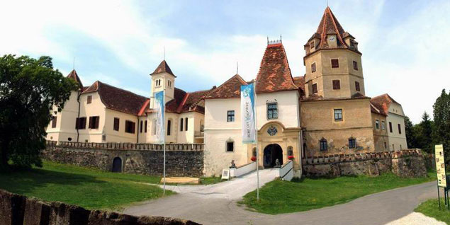 A Kornberg kastély Herberstein közelében van
